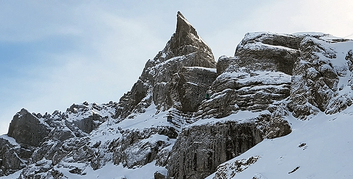De Portavesco, de mijter van de bisschop. Hier ligt een mooie zwarte piste naar Arabba. © SkigebiedenGids.nl