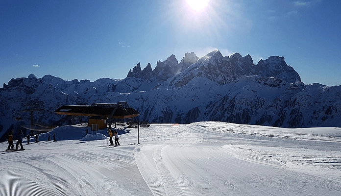 Pisten op de Col Margherita in skigebied Passo San Pellegrino. © SkigebiedenGids.nl