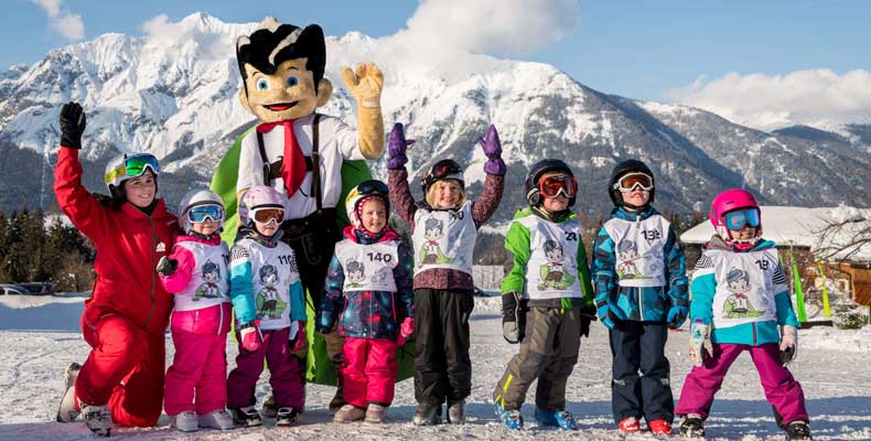 Gratis skiles voor kinderen van 4 tot 12 jaar in de skigebieden van de Silberregion Karwendel. © TVB Silberregion Karwendel