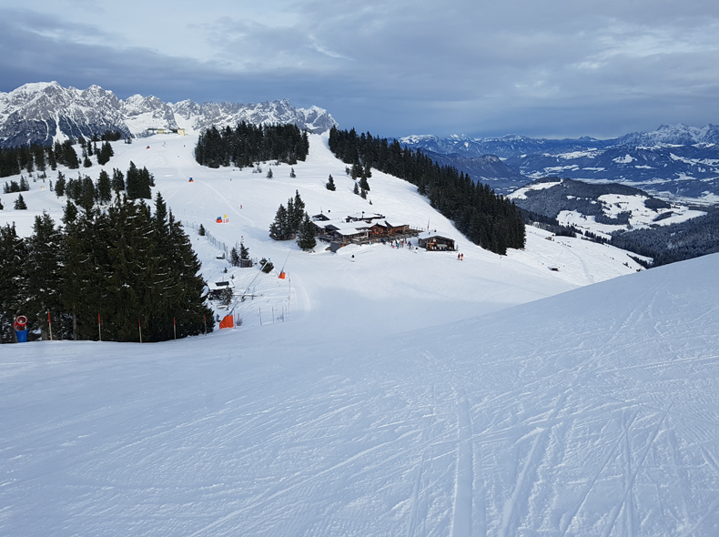 Veel pistes bij Ellmau, Scheffau en Going zijn niet al te lang. Dat maakt dit gedeelte van het skigebied aantrekkelijk voor beginners en gezinnen met kinderen. © Skigebiedengids.nl