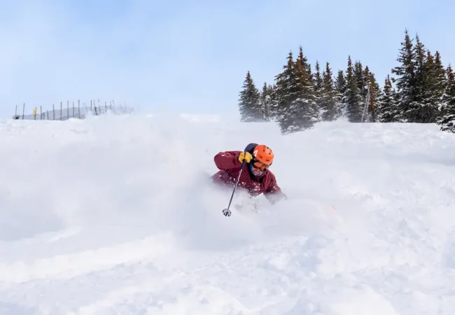 Gemiddeld valt tot 9 meter poedersneeuw in Banff ©Jill Scarpato