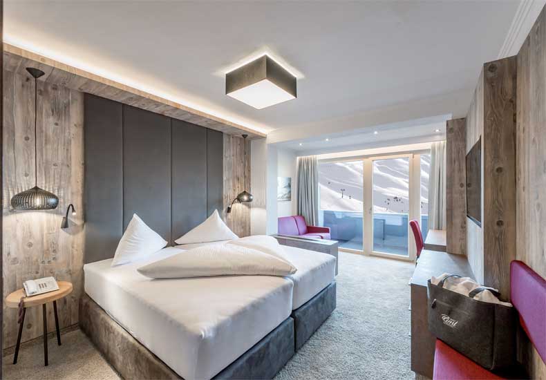 De luxe kamers in Hotel Riml zijn ingericht in exclusieve, moderne, alpiene stijl. © Alexander Maria Lohmann
