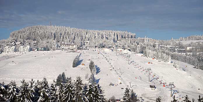 Dichtbij op wintersport in Skidorf Neuastenberg bij Winterberg