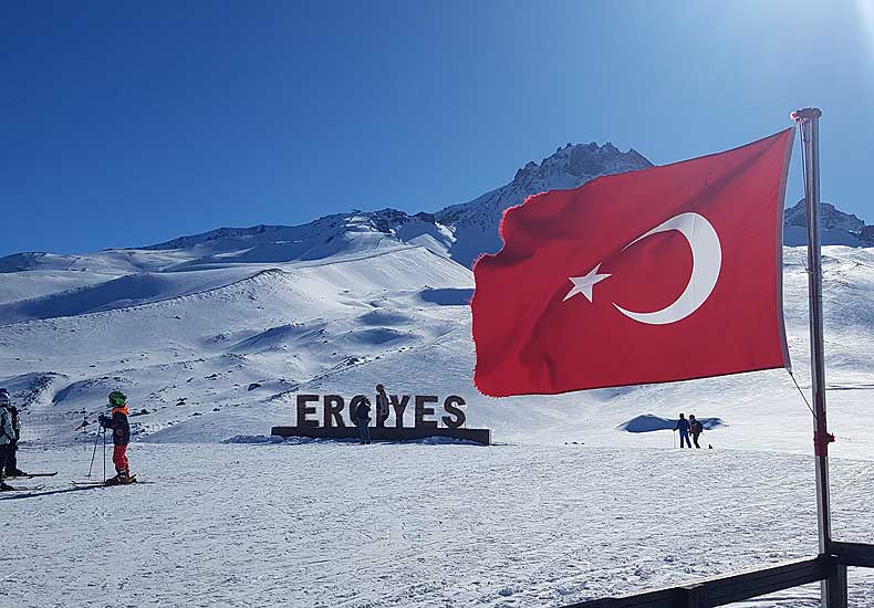 Ja, je kunt skiën in Turkije zoals hier in Erciyes, het grootste en hoogst gelegen skigebied van Turkije. © Skigebiedengids.nl