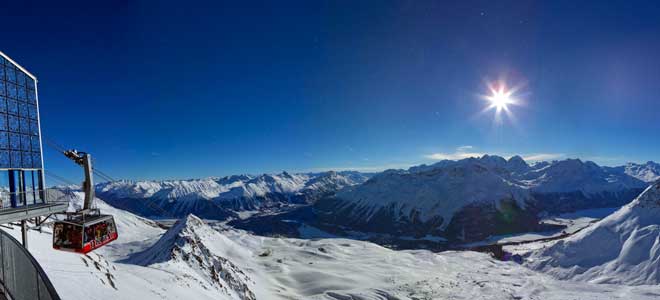 Skigebied Sankt Moritz: wintersport in het grootste skigebied van Zwitserland