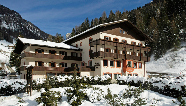 Hotel Alpino Plan in Selva in skigebied Val Gardena. © Summit Travel
