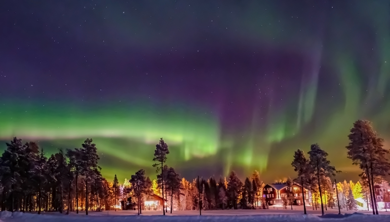 Tijdens een wintervakantie in Lapland heb je een grote kans om het noorderlicht te zien. © Nordic 