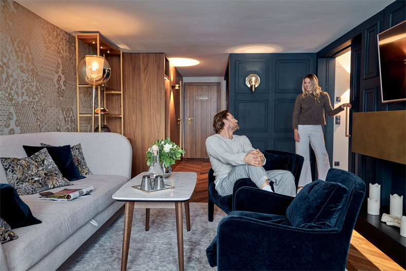Het woongedeelte van de Executive Suite van het Zürserhof © Patrick Langwallner / Hotel Zürserhof